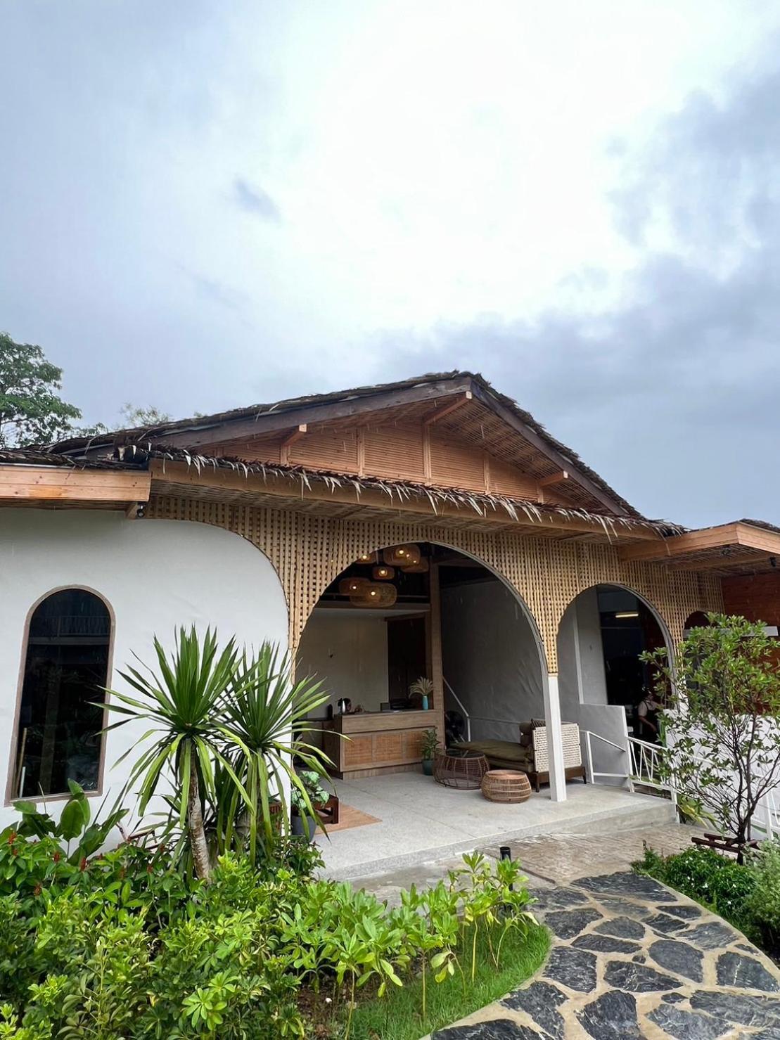 Le La Lake Resort And Spa Kaeng Kachan Rum bild
