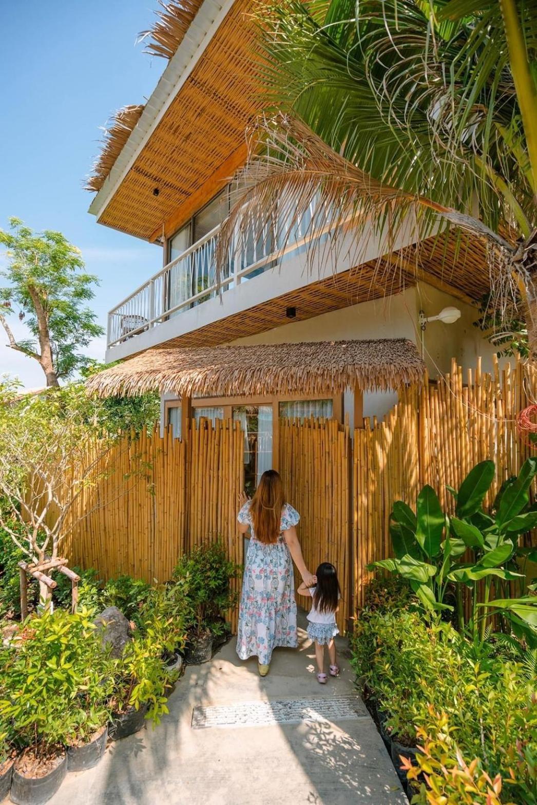 Le La Lake Resort And Spa Kaeng Kachan Rum bild