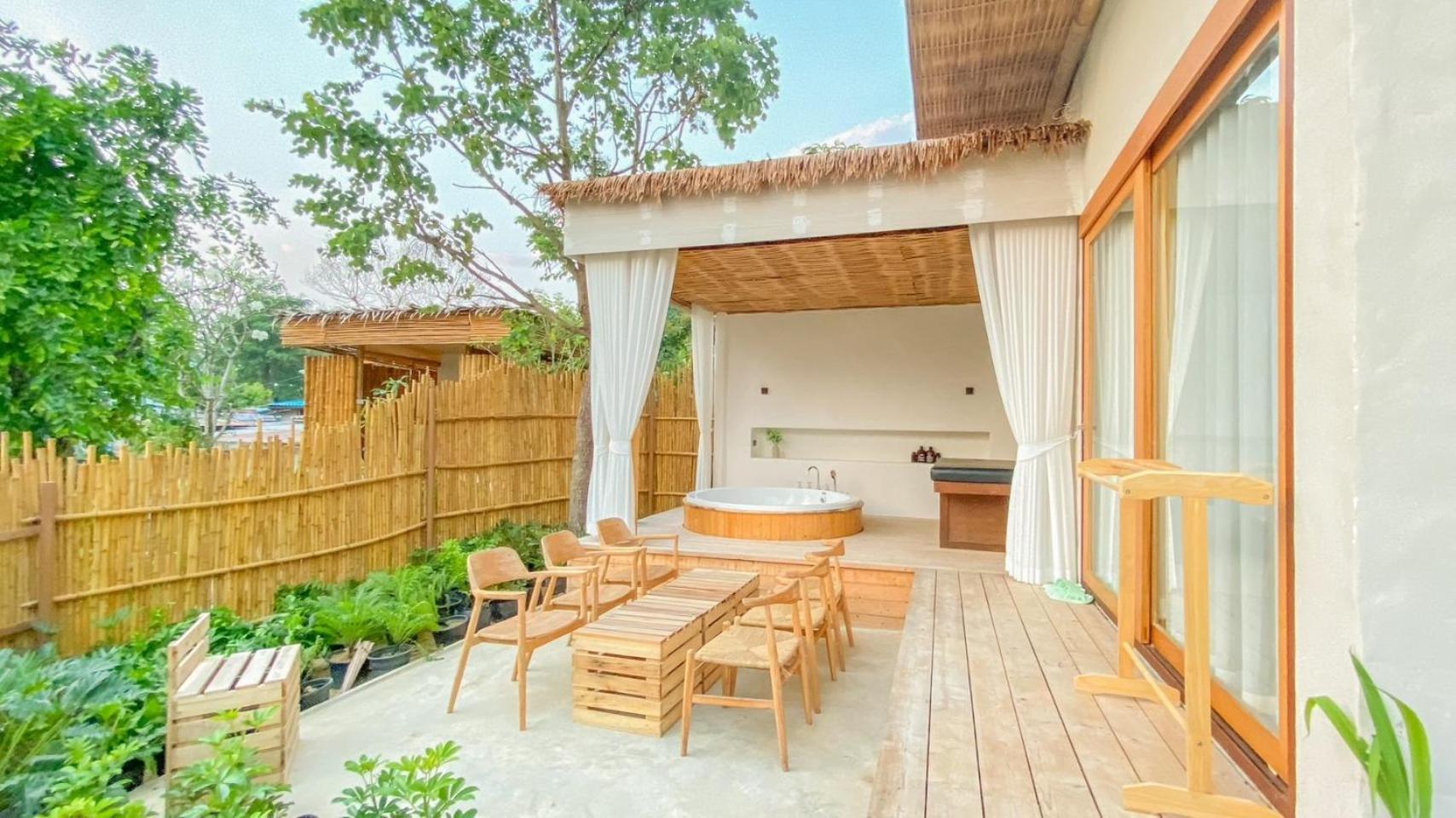 Le La Lake Resort And Spa Kaeng Kachan Exteriör bild