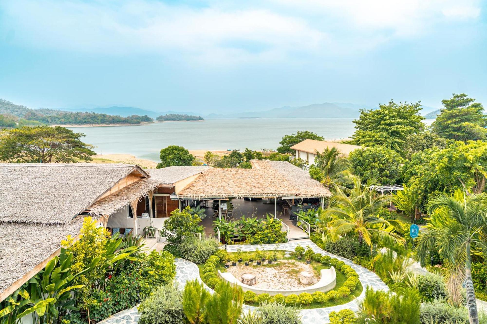 Le La Lake Resort And Spa Kaeng Kachan Exteriör bild