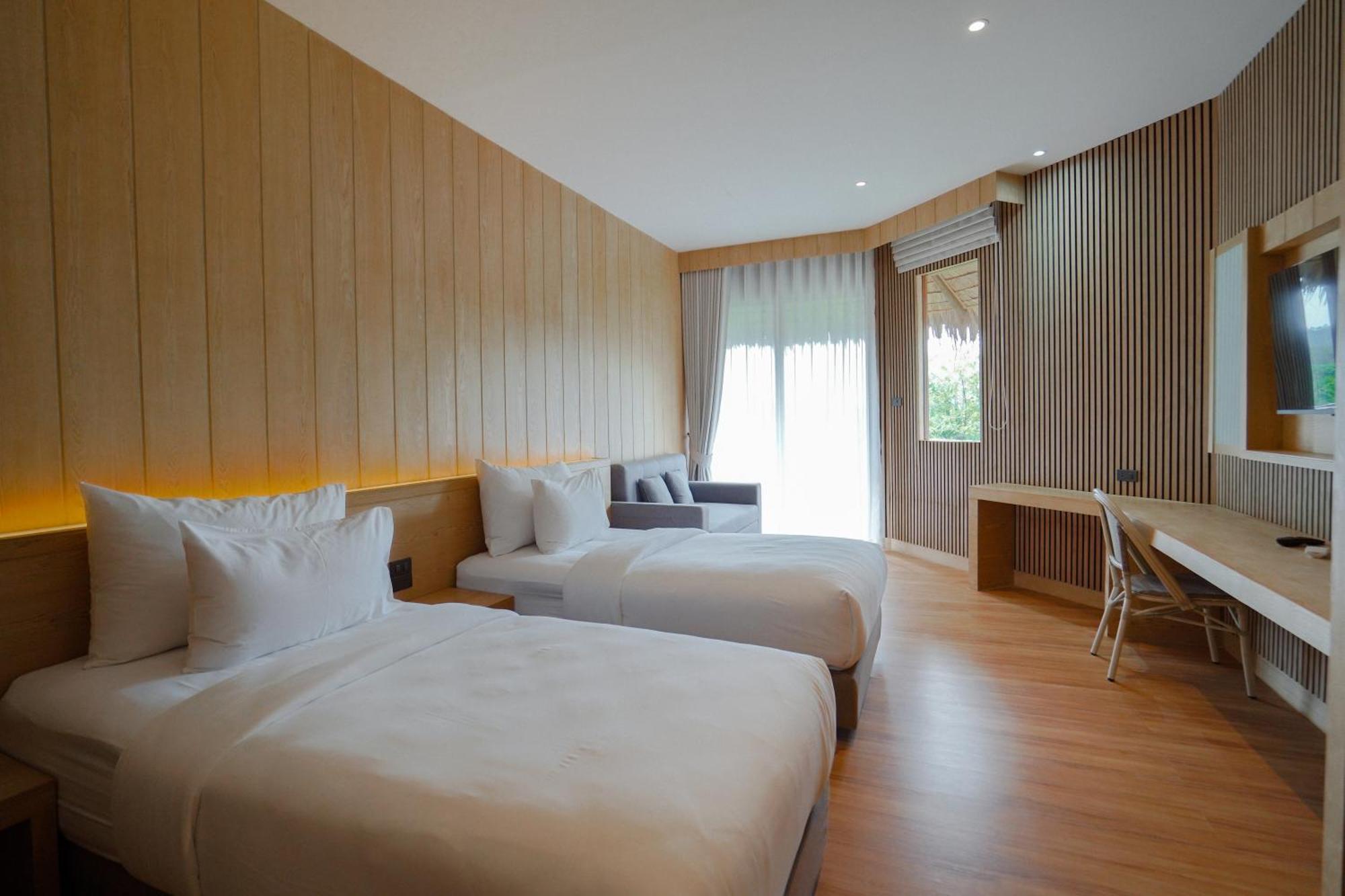 Le La Lake Resort And Spa Kaeng Kachan Exteriör bild